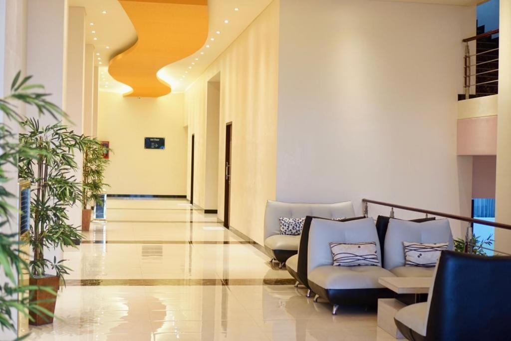 Grand Vilia Hotel Langgur Buitenkant foto