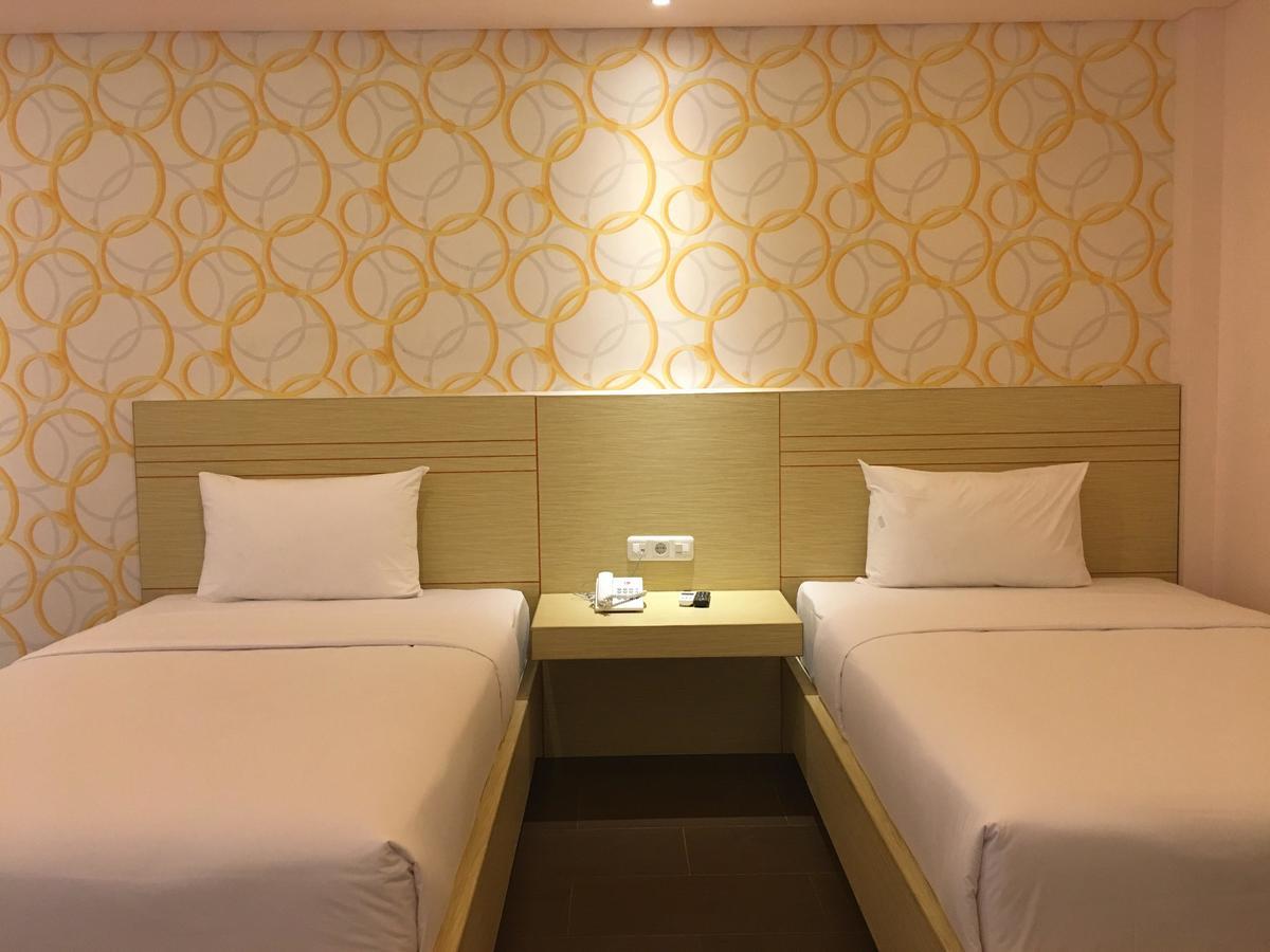 Grand Vilia Hotel Langgur Buitenkant foto
